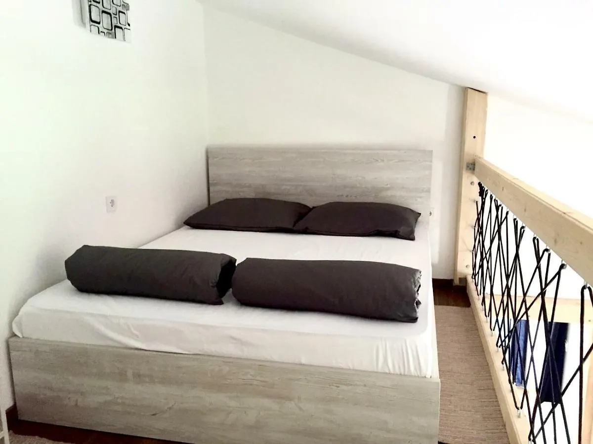 Apartment Olive Groove Malinska Croatia